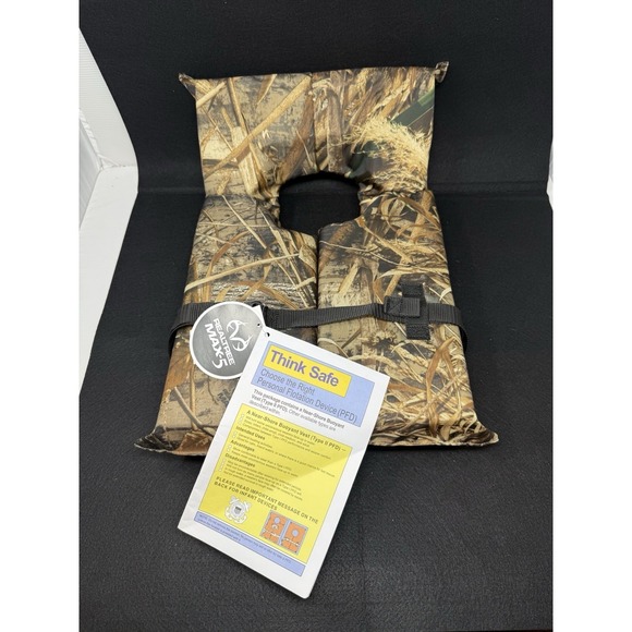 Realtree Other - Realtree Max 5 Camo Excel Type II PFD Life Vests Set of 2 New Some Without Tags